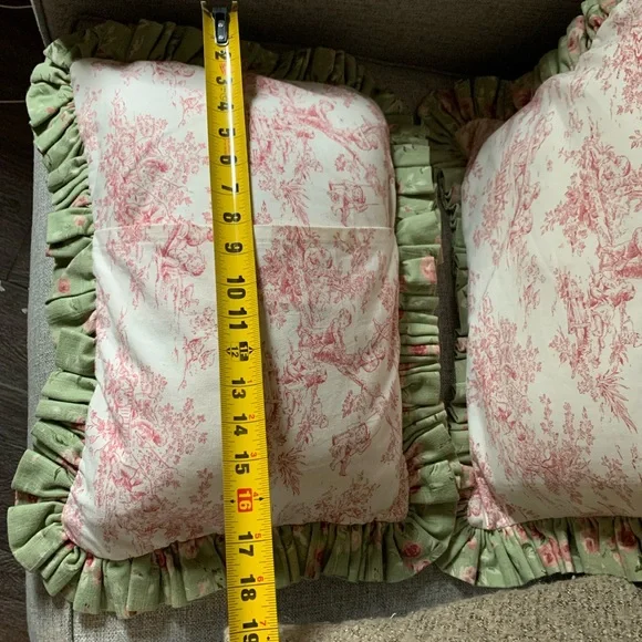 Pair of Rose Ruffled Off White & Pink Toile Pillows - Picture 9 of 12